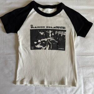 Brandy Melville raglan graphic tee